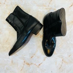 Russell & Bromley Boots - Black soft Italian Leather Zip Up Boots 41.5